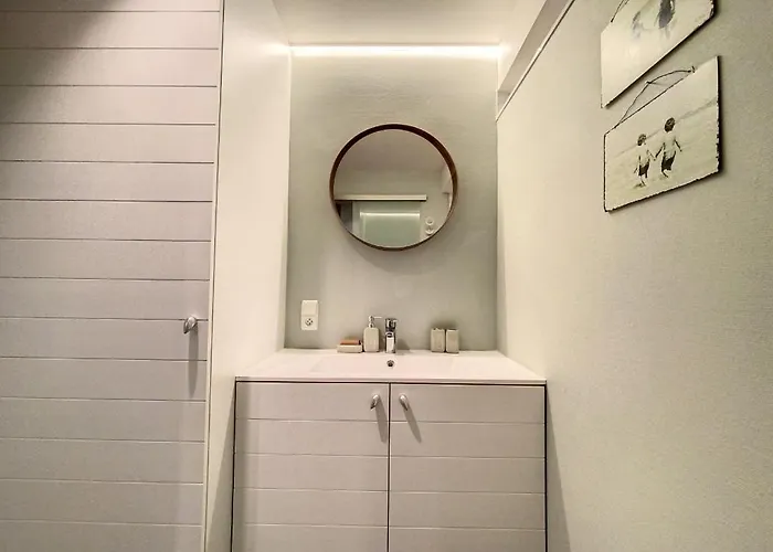 'thibault' Te - Bad * Oostduinkerke